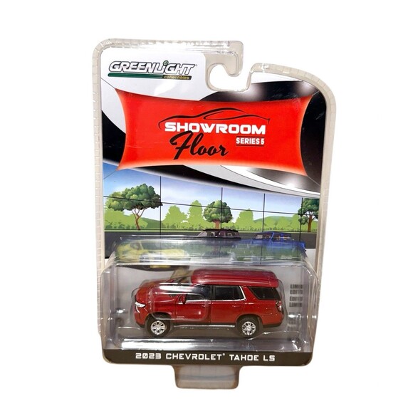 Greenlight Collectibles 2023 Chevrolet Tahoe LS Showroom Floor Series 5 - Picture 1 of 3